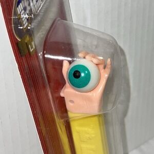 Limited Ed. Psychedelic Pink Hand/Green Eye on Yellow Stem-MOC-factory direct